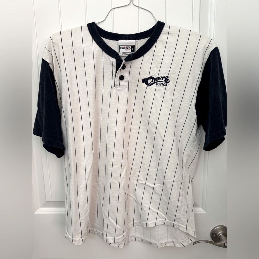 Cheers Boston Striped Baseball Tee unisex large *18